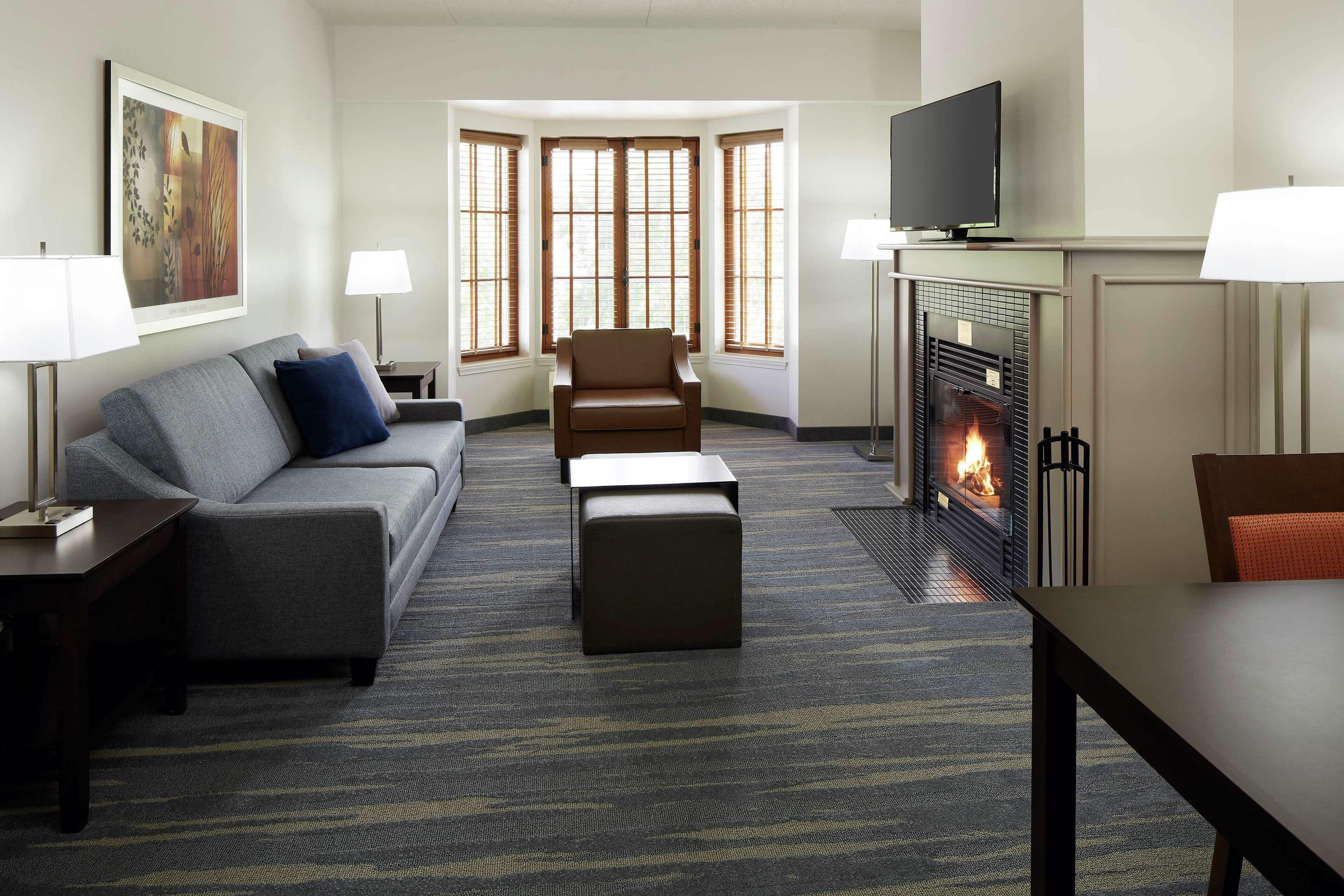 One-Bedroom Suite Two Double Beds Fireplace Non-Smoking,1551395992:JPEG